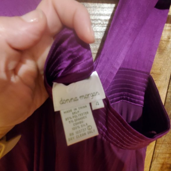 Donna Morgan Magenta dress size 4 - Picture 5 of 5